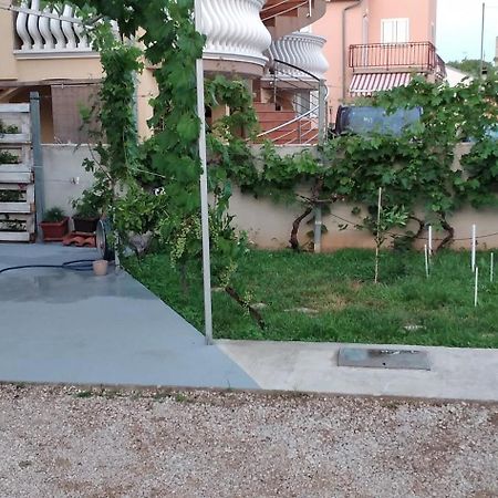 Apartman Ana Daire Vodice Dış mekan fotoğraf