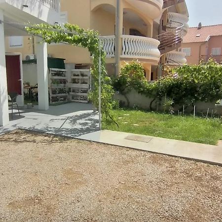 Apartman Ana Daire Vodice Dış mekan fotoğraf